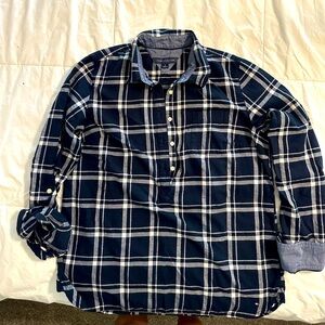 EUC Tommy Hilfiger three quarter button flannel